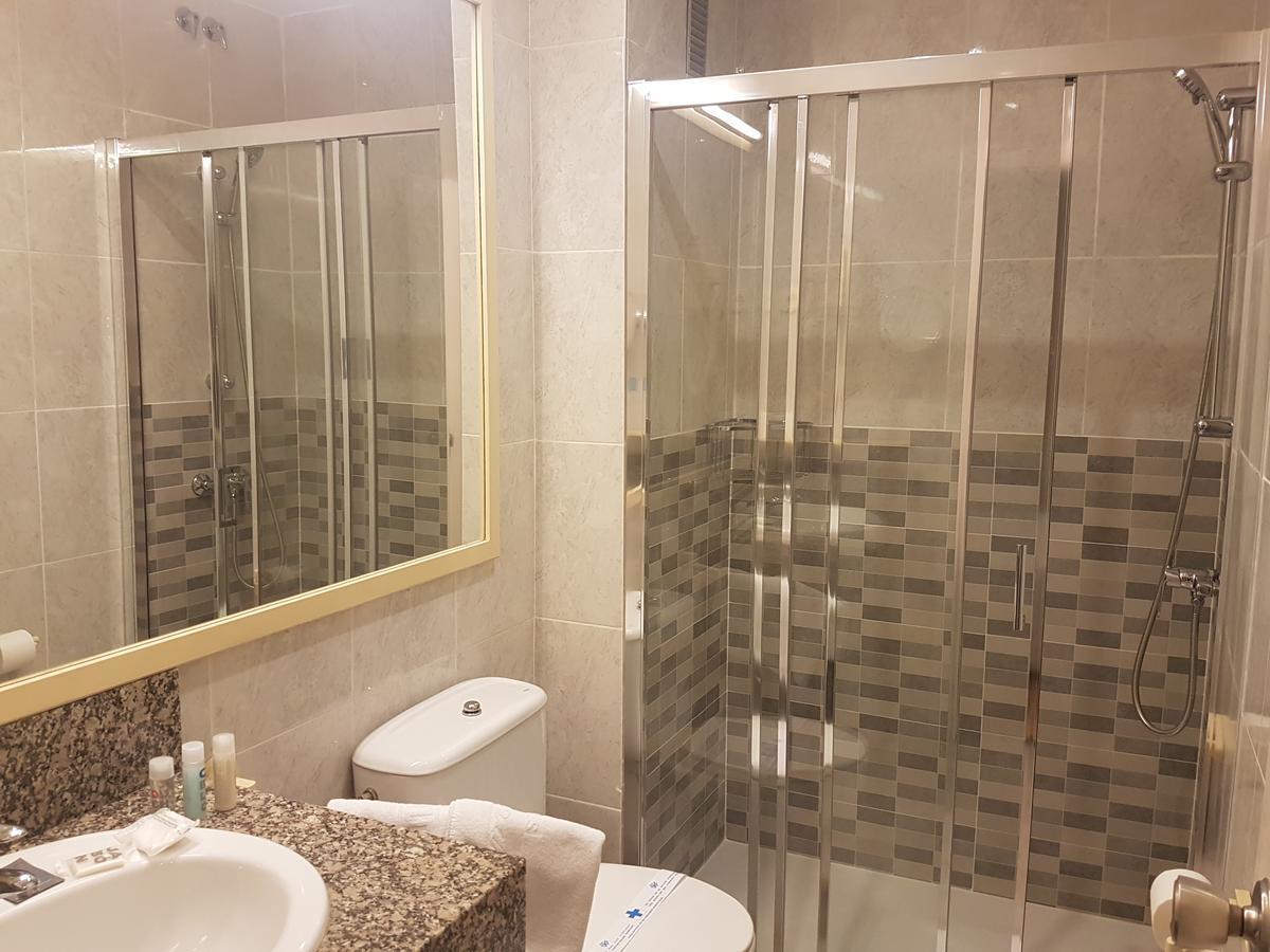 Chambre Double ou Lits Jumeaux - Vue sur Mer